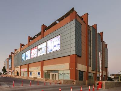 نمای بیرونی بازار بهکیش